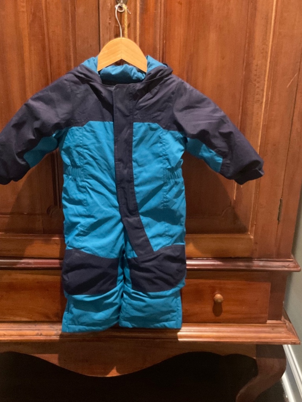 L.L.Bean Infants and Toddler’s Cold Buster Snowsuit, Blue/ Navy ,  Size 12/18 M